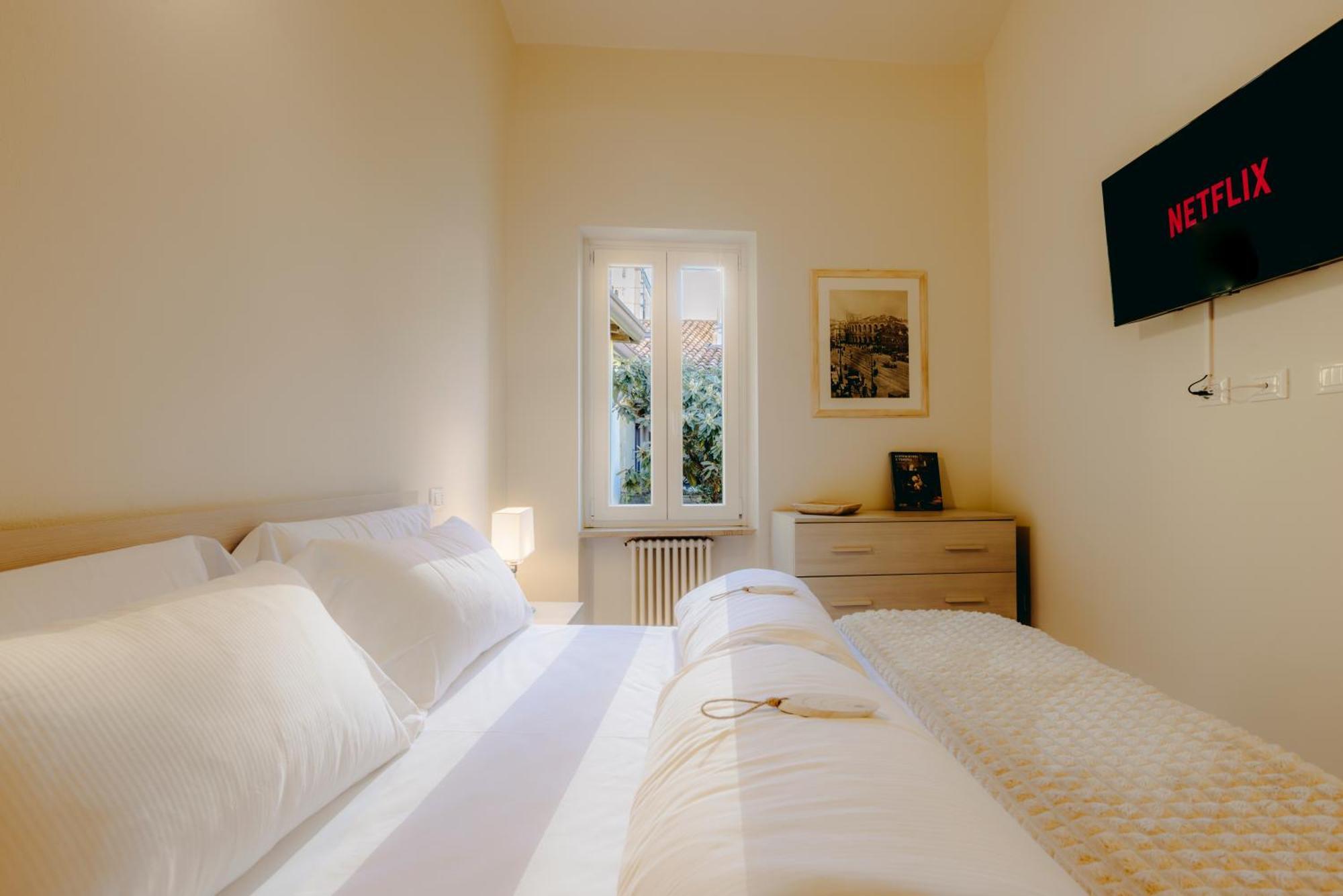 Eap Suites, Verona Eksteriør billede