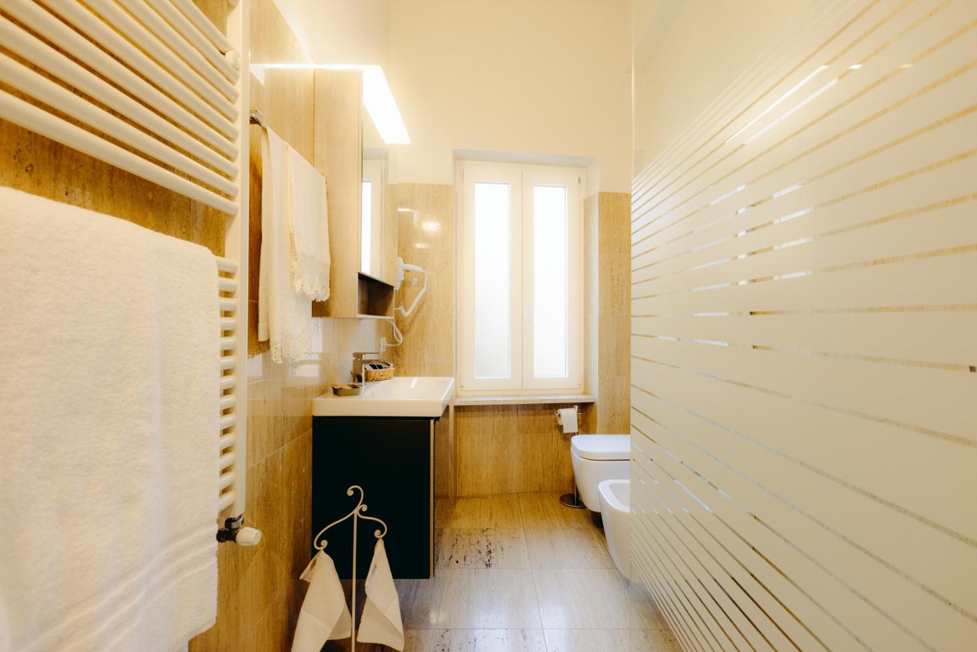 Eap Suites, Verona Eksteriør billede