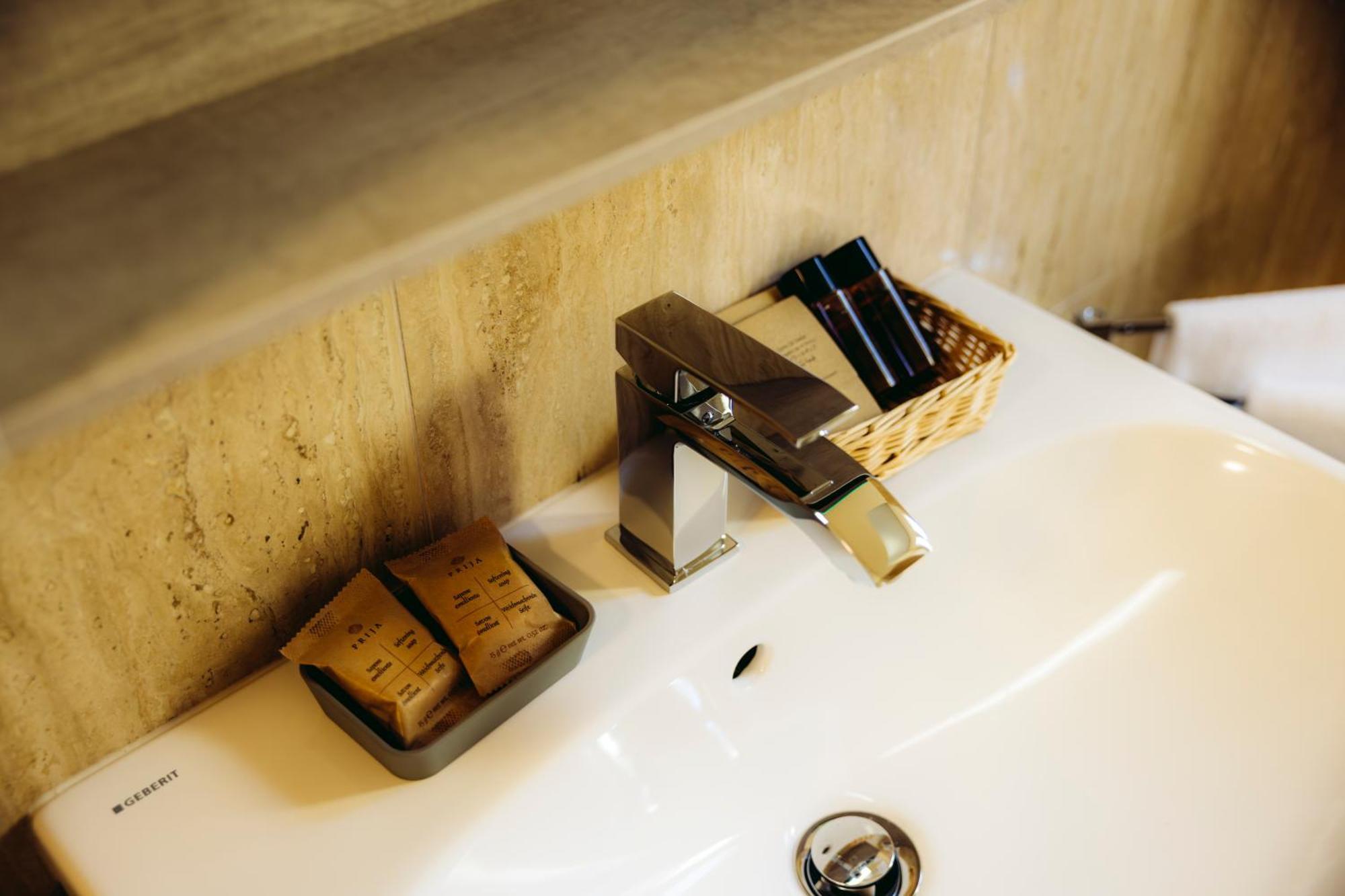 Eap Suites, Verona Eksteriør billede